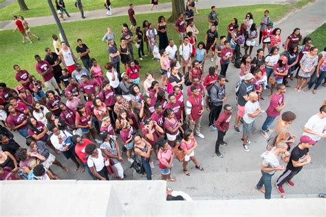 Students Take to Streets To Protest Ferguson Decision in City-Wide ...