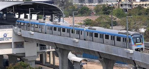 Raghu's column!: The Hyderabad Metro Rail has finally arrived!