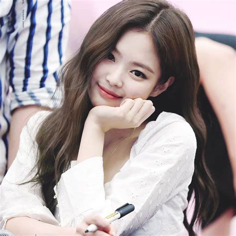 Profile Dan Biodata Jennie Blackpink, Sang Rapper Cantik Nan Imut ...