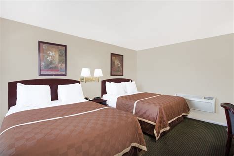 Travelodge by Wyndham Barstow | Barstow, CA Hotels