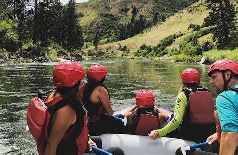 Whitewater Rafting and Kayaking family trips on the Payette River