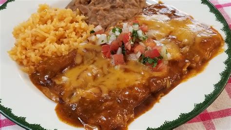 CHEESE ENCHILADAS / BEST HOMEADE SAUCE - YouTube