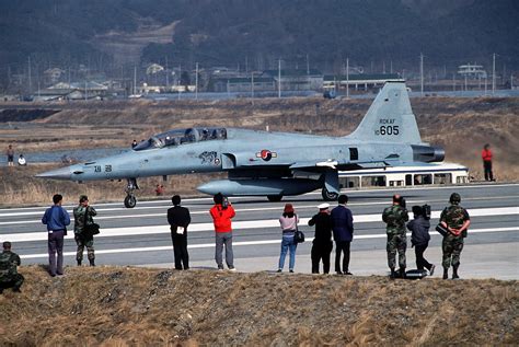 Pilot Killed After US-Origin F-5 Fighter Jet Of South Korean Air Force ...