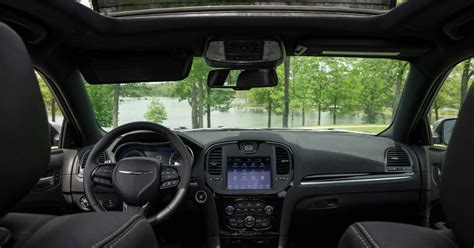 A Peek Inside The 2022 Chrysler 300's Interior | Flipboard