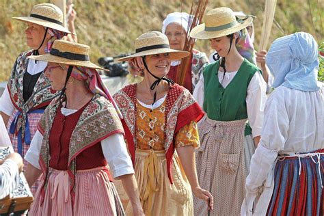 Tradition Dordogne : IMAGES Tradition occitane Dordogne félibrée | Scoopnest