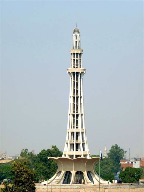 Minar-e-Pakistan Historical Facts and Pictures | The History Hub