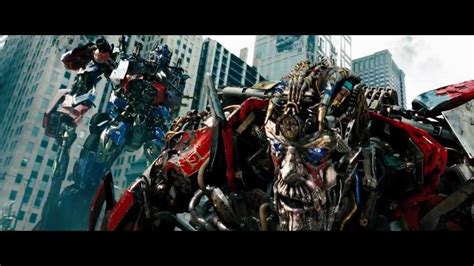 Transformers 3 Fight Scene - Optimus vs Sentinel HD - YouTube