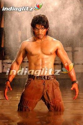 TELUGU CINEMASS: Mahesh Babu In Body-Building