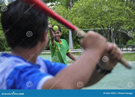 Throw the ball editorial image. Image of baseball, school - 66614585