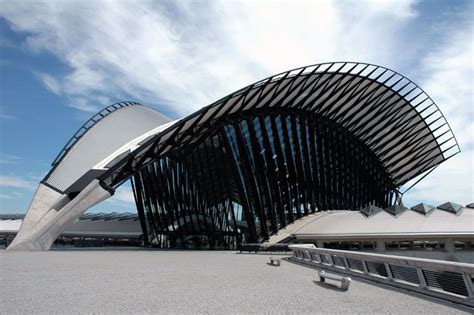 Santiago Calatrava | Santiago calatrava, Architecture, Amazing buildings