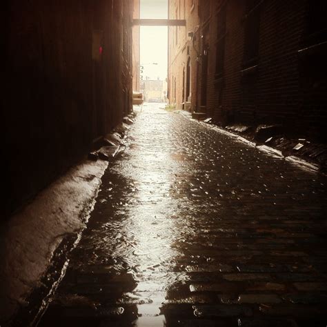 Rainy Alleys in #OldCity #Philadelphia | Old city, Pacific northwest, Rainy days