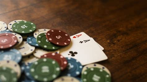 What strategies are efficient in gambling? - Overlook Press