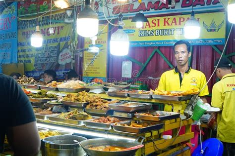 November 13, 2022. Padangnese Nasi Kapau Jakarta Street Food. Indonesia ...