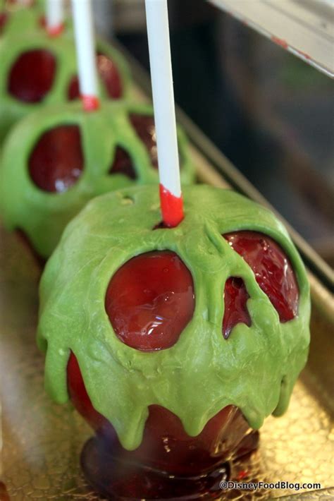 New! Snow White Candy Apple and More Disney Halloween Treats | the disney food blog