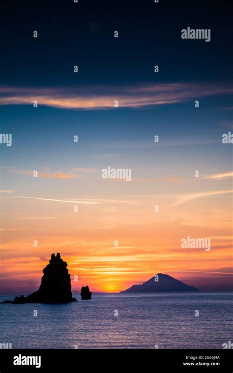 Lipari sunset hi-res stock photography and images - Alamy