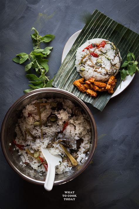 Nasi Liwet Sunda ( Indonesian Aromatic Spiced Coconut Rice)