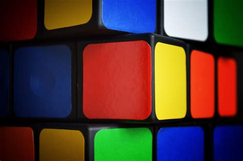 4K Ultra HD Man-Made Rubik's Cube Wallpaper