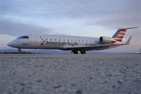 American Airlines Fleet Bombardier CRJ-200 Details and Pictures