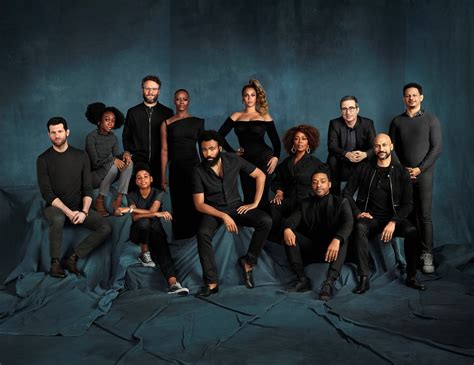 Beyonce, Donald Glover & More Gather For Stunning 'Lion King' Cast Pic ...