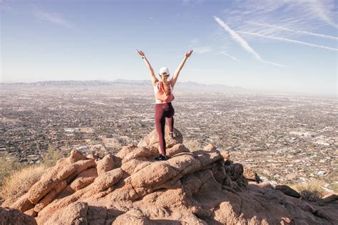 Hiking Camelback Mountain - meghanmosakowski.com