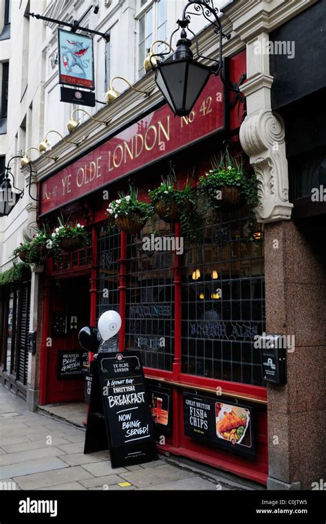 Ye Olde London Pub, Ludgate Hill, London, England, UK Stock Photo - Alamy