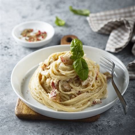 Spaghetti Carbonara - Oliver's Markets