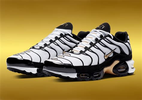 Nike Air Max Plus Gold CZ9188-001 Release Date | SneakerNews.com