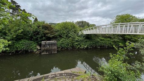 Swansea: Kane Edwards, 13, dies after swimming in River Tawe - BBC News