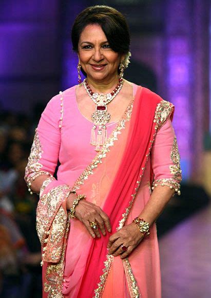 Sharmila Tagore walks the ramp of the Indian International Jewellery Week | Indian fashion ...