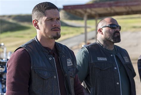 ‘Mayans MC’ Recap: Season 1, Episode 2 — ‘Escorpion/Dzec’ – TVLine