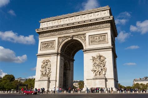 13 Famous Landmarks in Paris | Celebrity Cruises