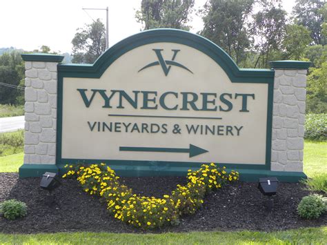 WineCompass: Visiting the Lehigh Valley Wine Trail: Vynecrest Winery