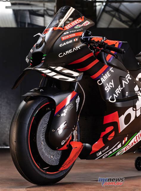 Radical lower front aero on 2023 Aprilia RS-GP | MCNews