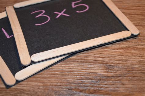 Literacy & Math Ideas: Mini Chalkboard Tutorial