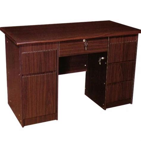 Wooden Office Table at Rs 450 | Wooden Office Desk in Pune | ID: 14587176473