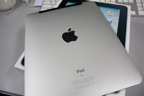 Apple iPad WiFi + 3G | Apple iPad WiFi + 3G tablet review --… | Flickr