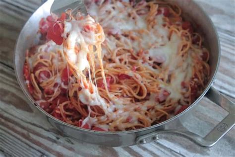 One Pot Cheesy Spaghetti | The Best One Pot Pasta Recipe