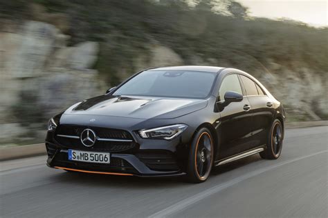 Modelinformatie nieuwe Mercedes-Benz CLA 200 business solution amg 120kW 7g-dct aut - Coupé, 4 ...