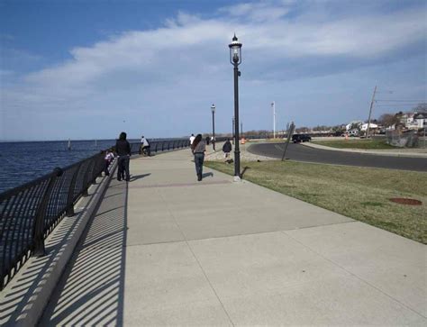 Keyport Waterfront Park and Promenade in New Jersey