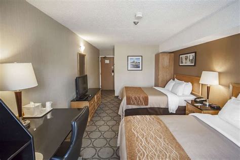 Comfort Inn Winnipeg Airport $79 ($̶9̶6̶) - UPDATED 2018 Prices & Hotel ...