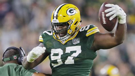 Green Bay Packers lock up services of nose tackle Kenny Clark