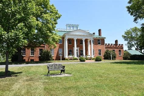 A Visit to Historic Long Branch Farm in Virginia - Past Lane Travels