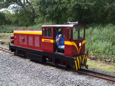 Ruislip Lido Railway - Photo "Lady of the Lakes at Ruislip Lido stn" :: Railtracks UK