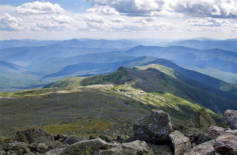 14 Top Hiking Trails in New Hampshire | PlanetWare