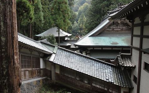 Zen Buddhism Temples: History and Significance | Zen-Buddhism.net