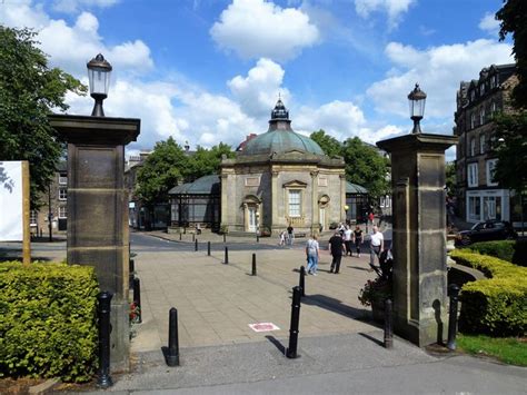 The entrance to Valley Gardens in... © Richard Humphrey cc-by-sa/2.0 ...