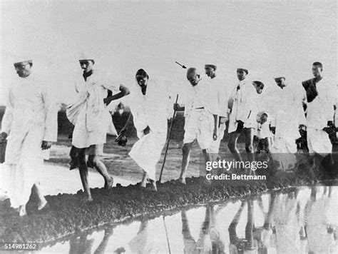 164 Mahatma Gandhi Salt March Stock Photos, High-Res Pictures, and Images - Getty Images