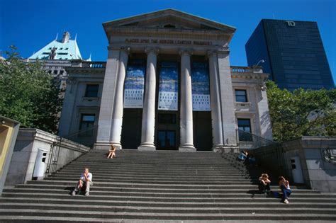 Vancouver Art Gallery Employees Are on Strike as a Wage Dispute Divides the Museum