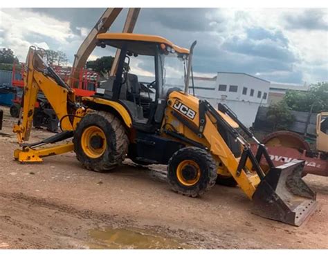 RETRO EXCAVADORA JCB AÑO 2014 - MAQUITOP SAS