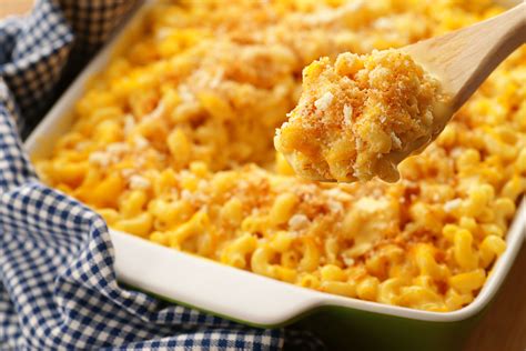 Recipe for Classic Mac and Cheese With Breadcrumb Topping